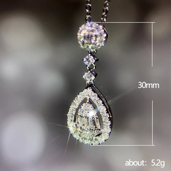 Elegant Tear Drop Dangle Pendant Necklace - Picture 3 of 3